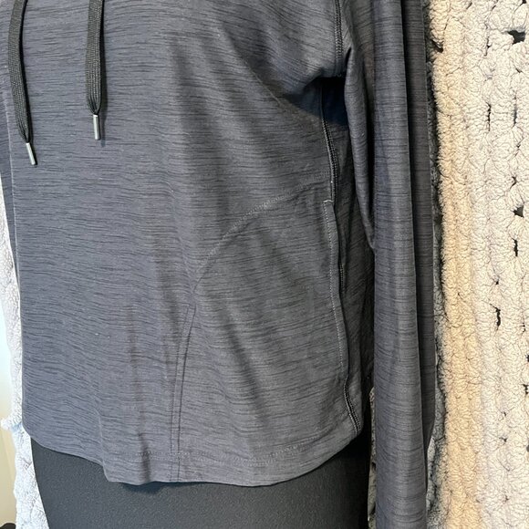 Old Navy Grey Breathe ON Hoodie – Size Small - Picture 7 of 13